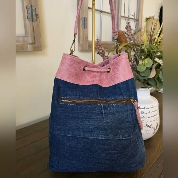 Vera Pelle Made In Italy Levi Strauss Jeans Boho Chic Bag With Pink Vegan Trim - Picture 7 of 11